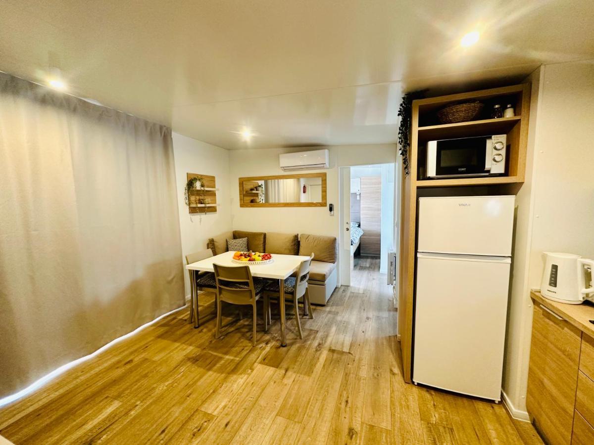 Villa Family Grand De Luxe Mobilhome Selce Exterior photo